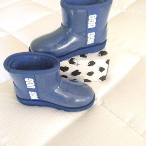 UGG -  Child  Classic Clear Mini Ii Fashion Boot Classic Blue - Size 13  $30